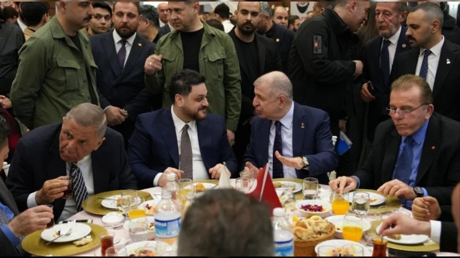 BTP Genel Ba�kan� H�seyin Ba� Zafer Partisi iftar�nda konu�tu