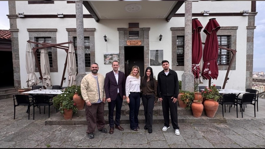 Ba�kan Ekim, Ozan Tufan ve E�i Rojin Tufan�� A��rlad�