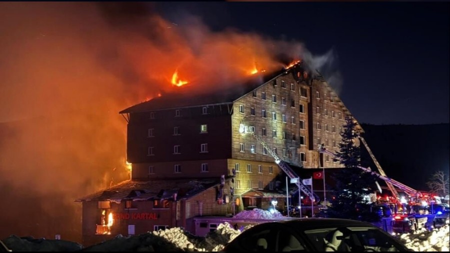 Bolu'daki yangnda kahreden detay! Alevlerden kaarken can verdiler