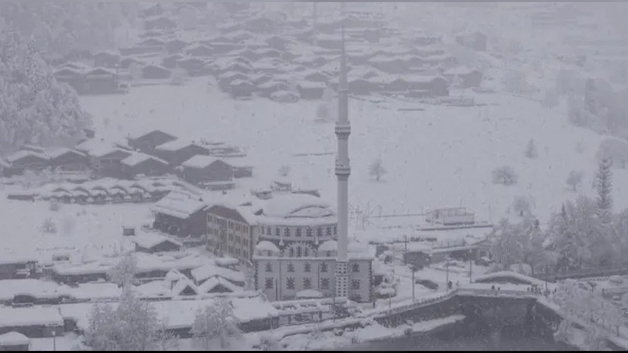 Trabzonun ncisi Uzungl Beyaza Brnd! Kn Bambaka Oluyor